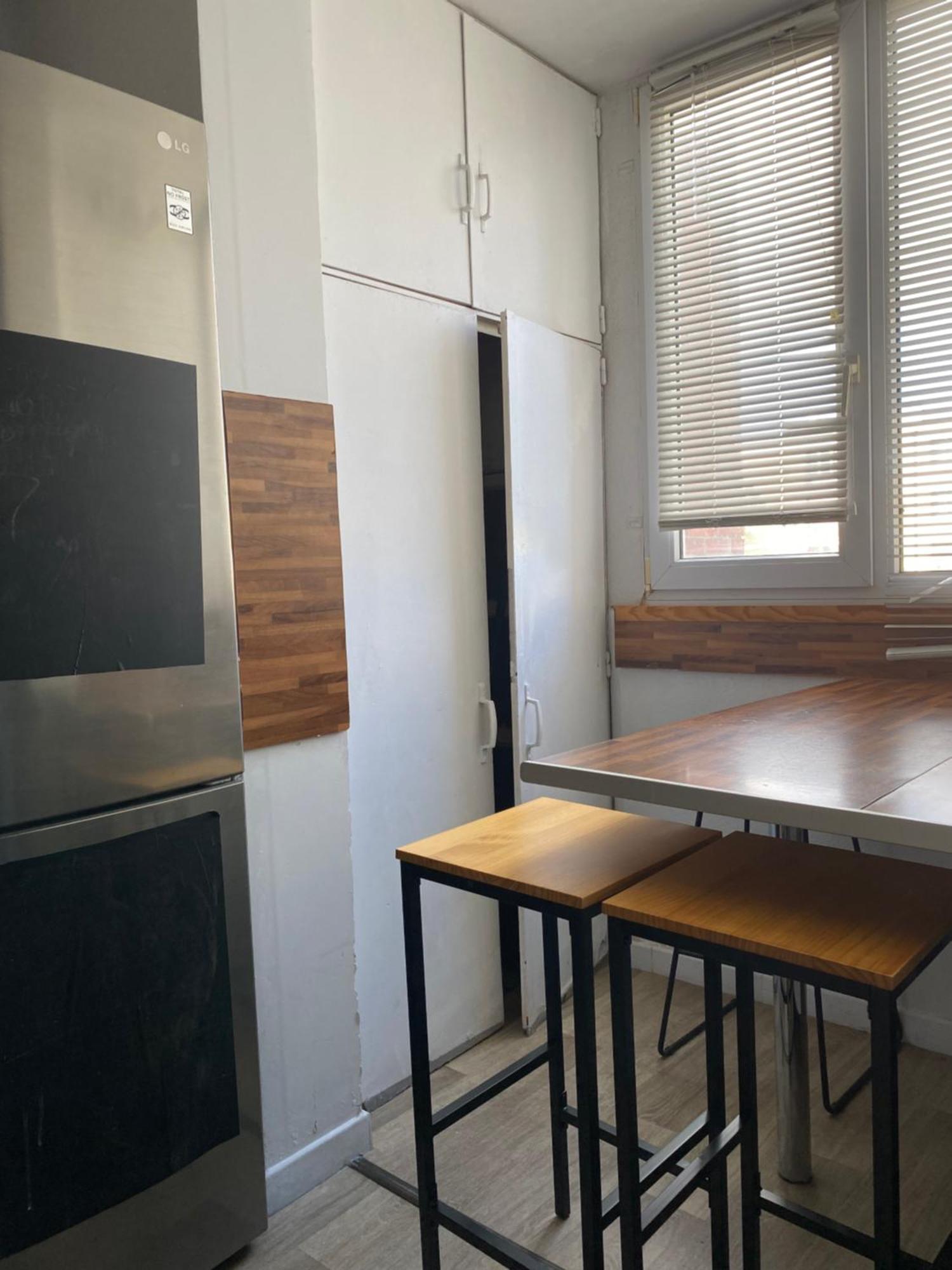 Bel Appartement Spacieux ,Convivial De 3 Chambres Avec Parking Prive Secure Caen Esterno foto
