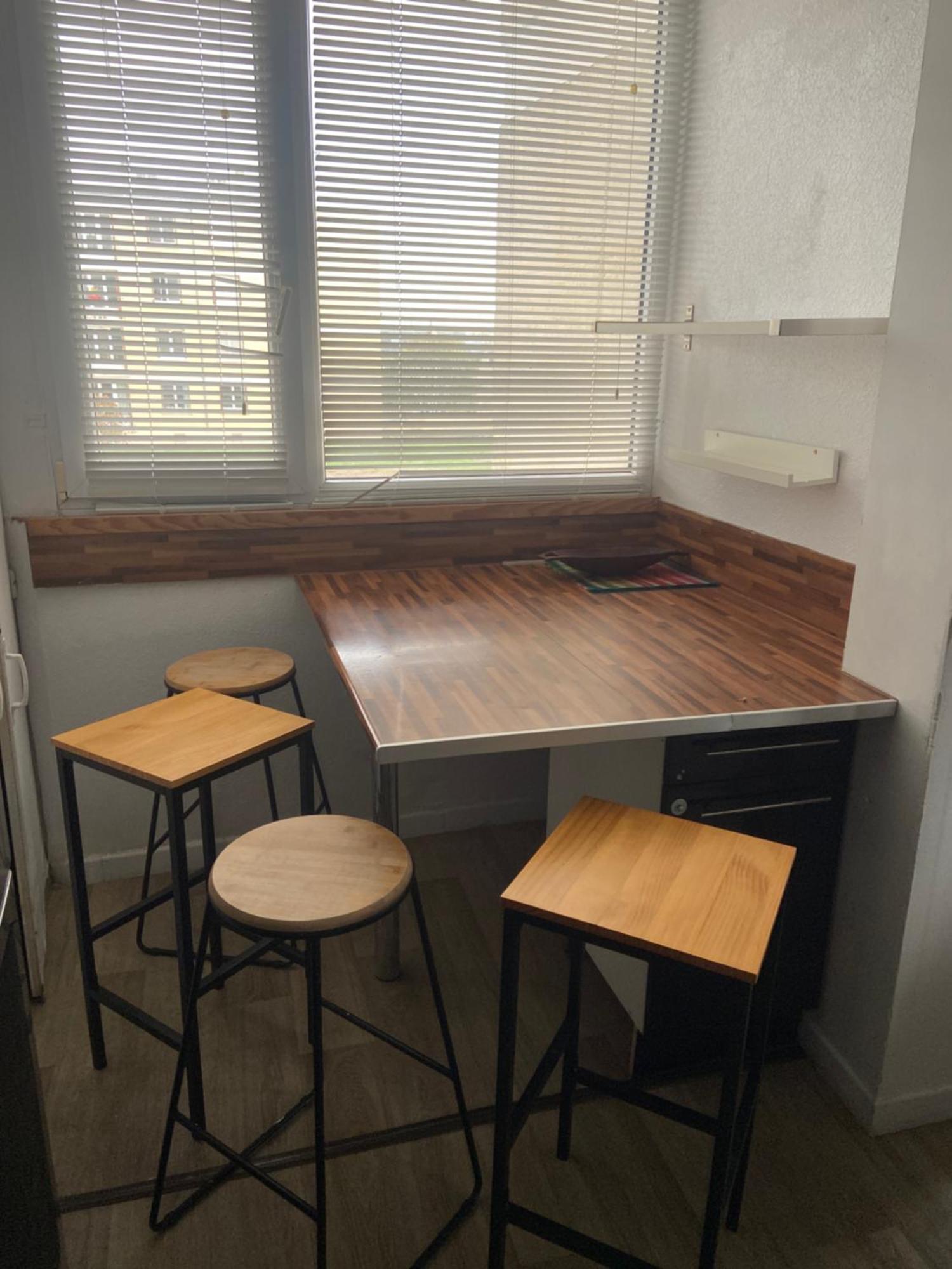 Bel Appartement Spacieux ,Convivial De 3 Chambres Avec Parking Prive Secure Caen Esterno foto