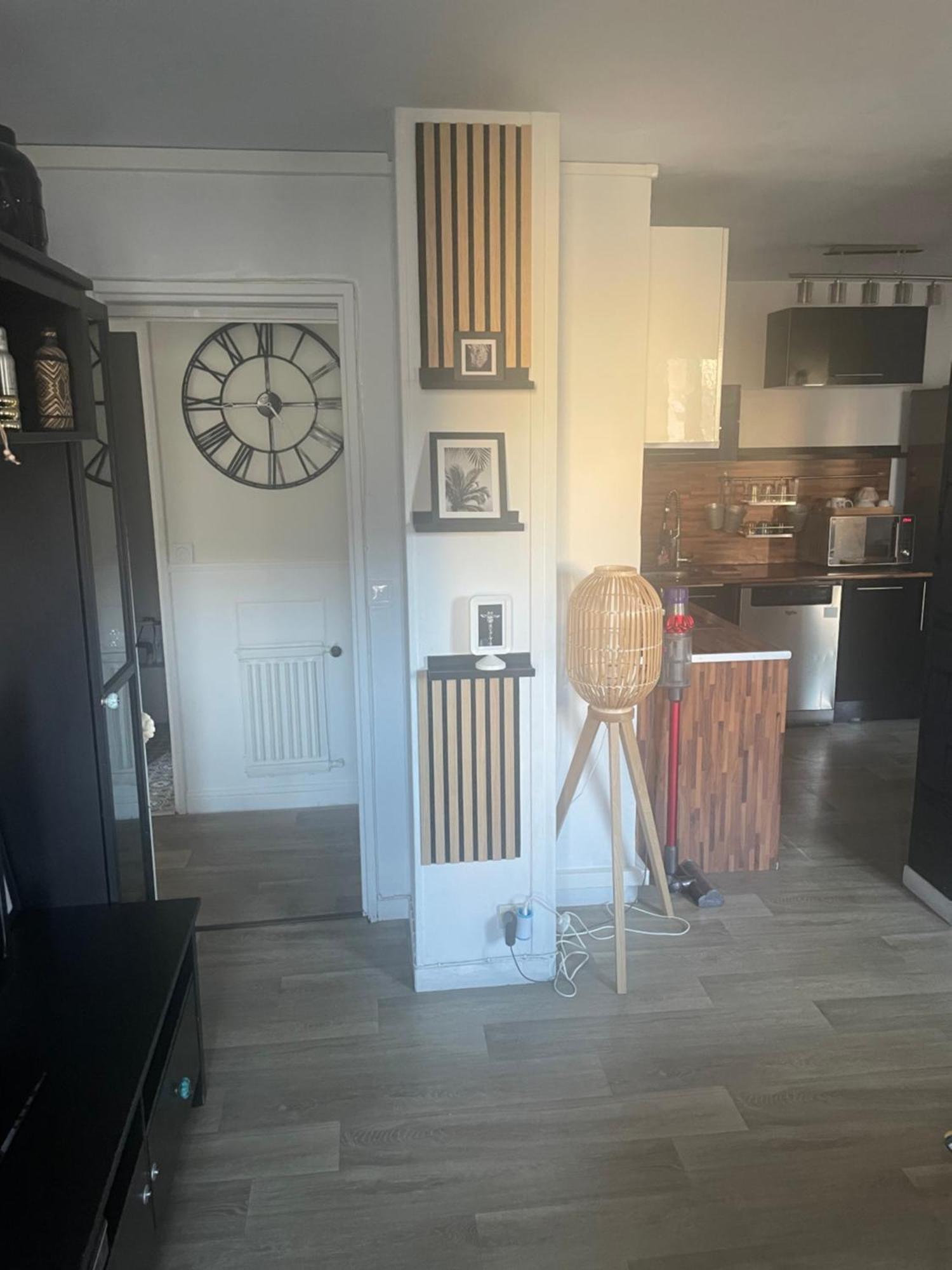 Bel Appartement Spacieux ,Convivial De 3 Chambres Avec Parking Prive Secure Caen Esterno foto