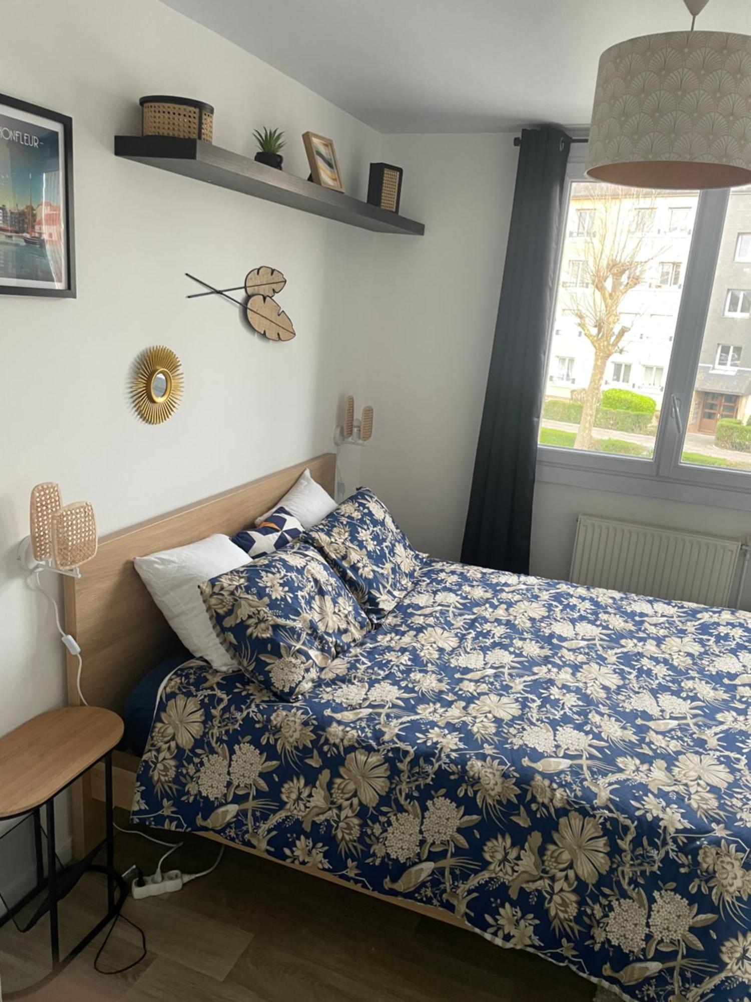 Bel Appartement Spacieux ,Convivial De 3 Chambres Avec Parking Prive Secure Caen Esterno foto