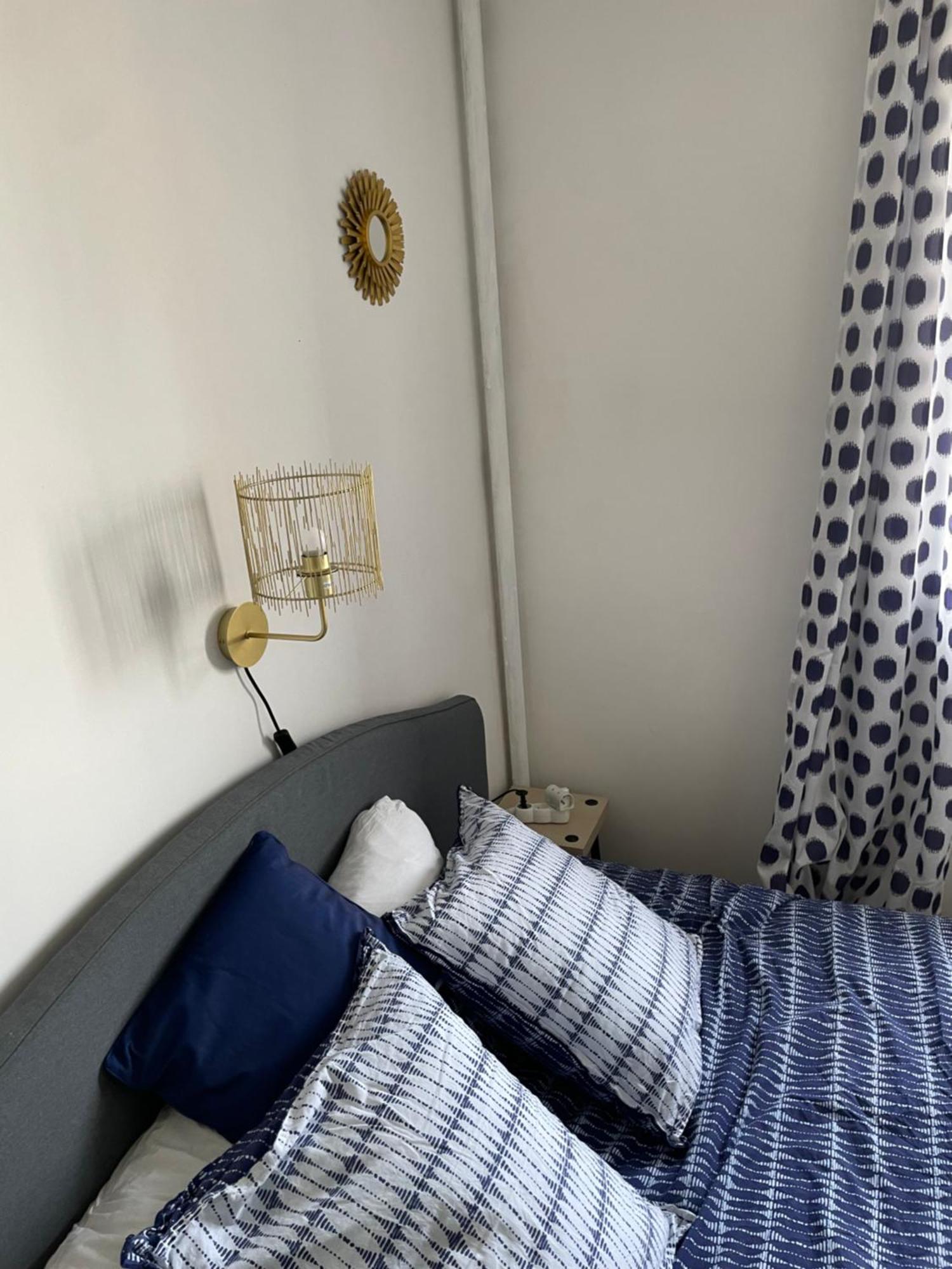 Bel Appartement Spacieux ,Convivial De 3 Chambres Avec Parking Prive Secure Caen Esterno foto